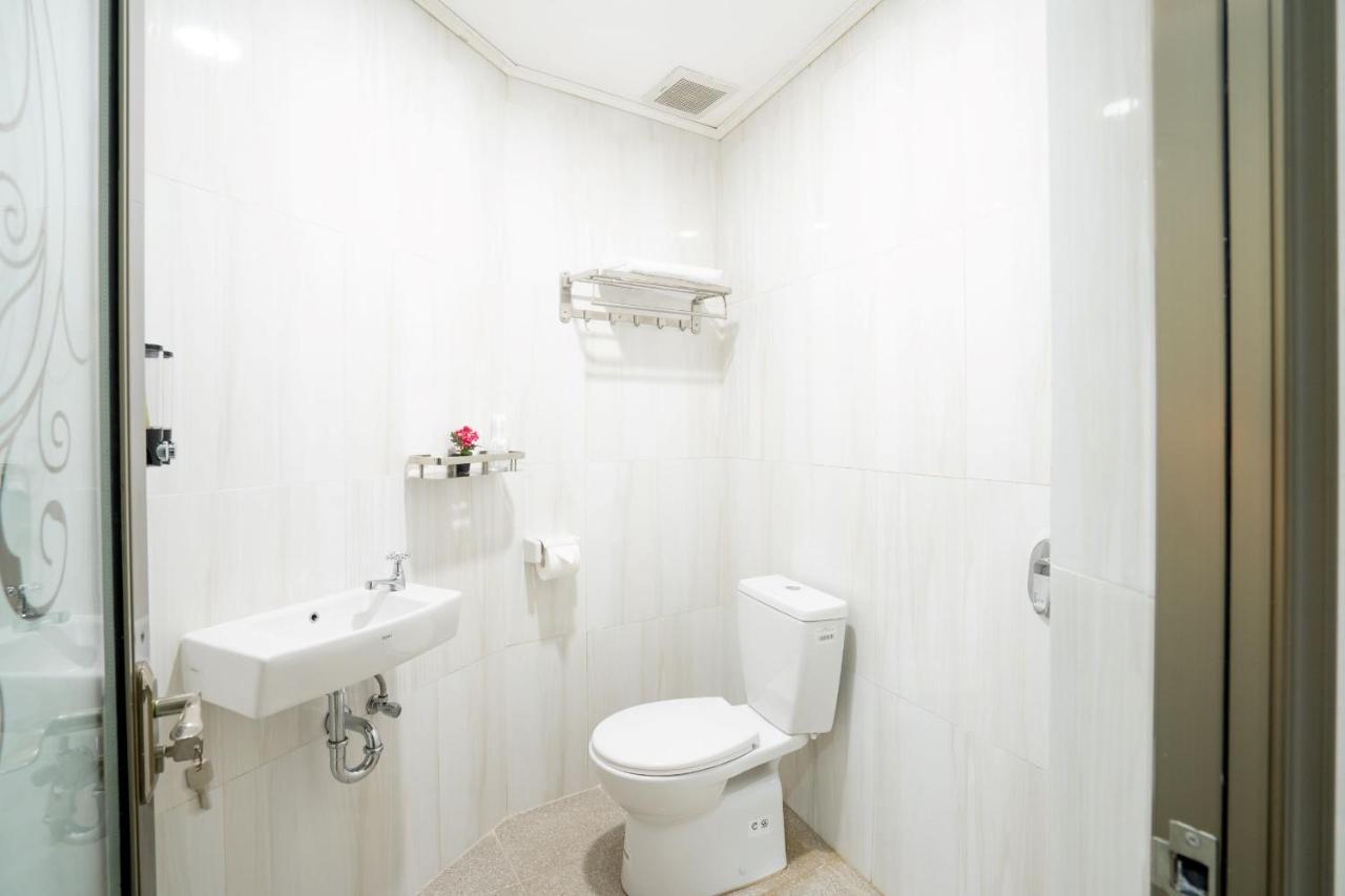 Oki Taru Residence Kuta Lombok Extérieur photo